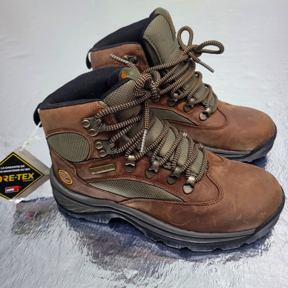 Timberland Women’s Chocorua Brown Gore-tex GTX Outdoor Hiking Boots Size 6 NWT